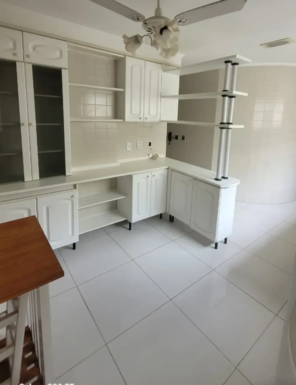 Unfurnished 3-bedroom apartment with 3 bathrooms — photo 11
