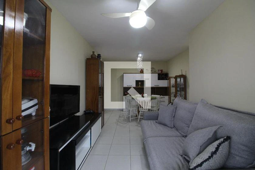Apartamento amueblado de 3 dormitorios con balcón acristalado — photo 18