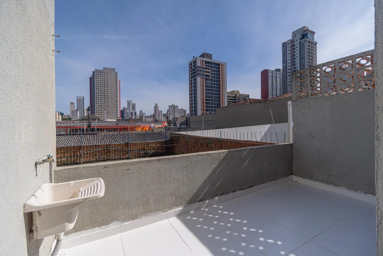 Furnished 1-bedroom apartment with a balcony — photo 4