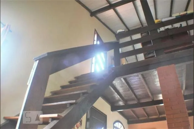 Casa amueblada con 1 dormitorio y cocina a gas — photo 13