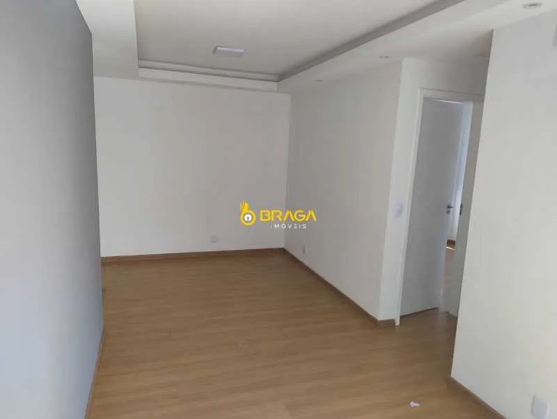 Apartamento mobiliado com 2 quartos e varanda envidraçada — photo 8