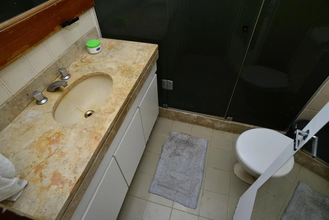 Furnished apartment, 63 m², with wood or laminate floors — photo 2