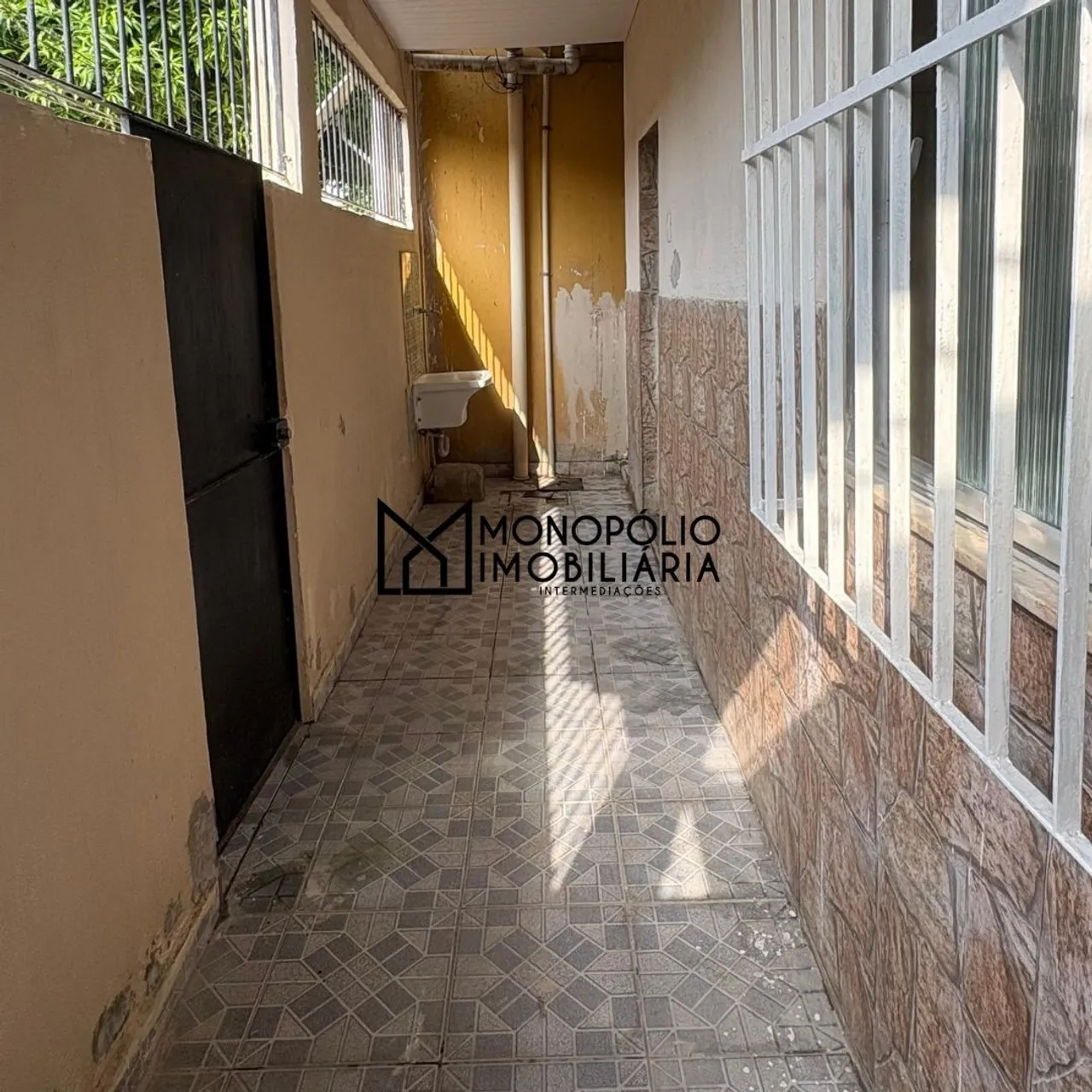 Unfurnished house with 2 bedrooms and 1 bathroom — photo 9