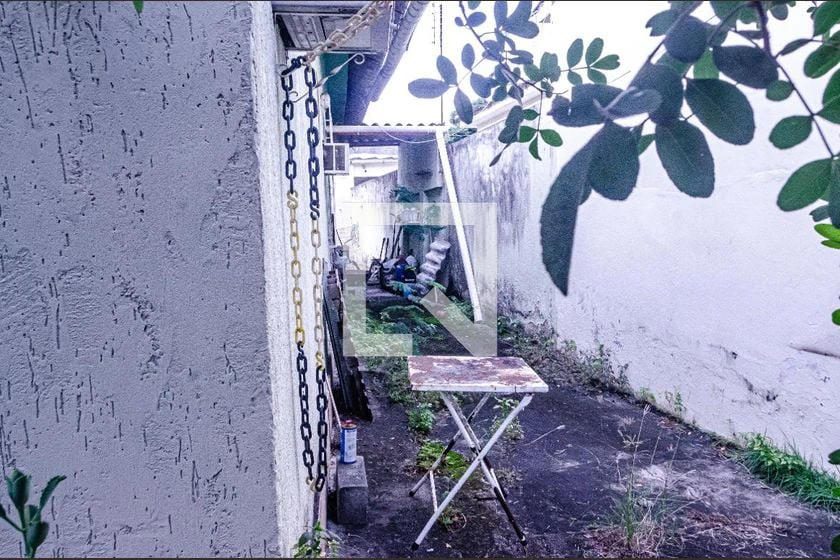 450 m² house with a garden and a grill on the balcony — photo 25