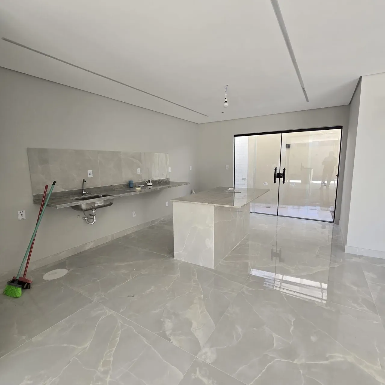 House, 220 m², with a grill on the balcony — photo 4