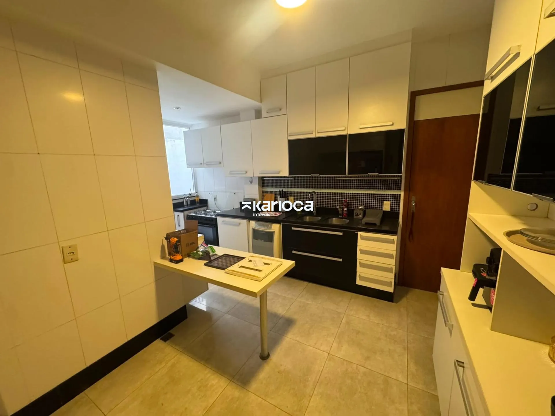 3-bedroom apartment with a washing machine — photo 11