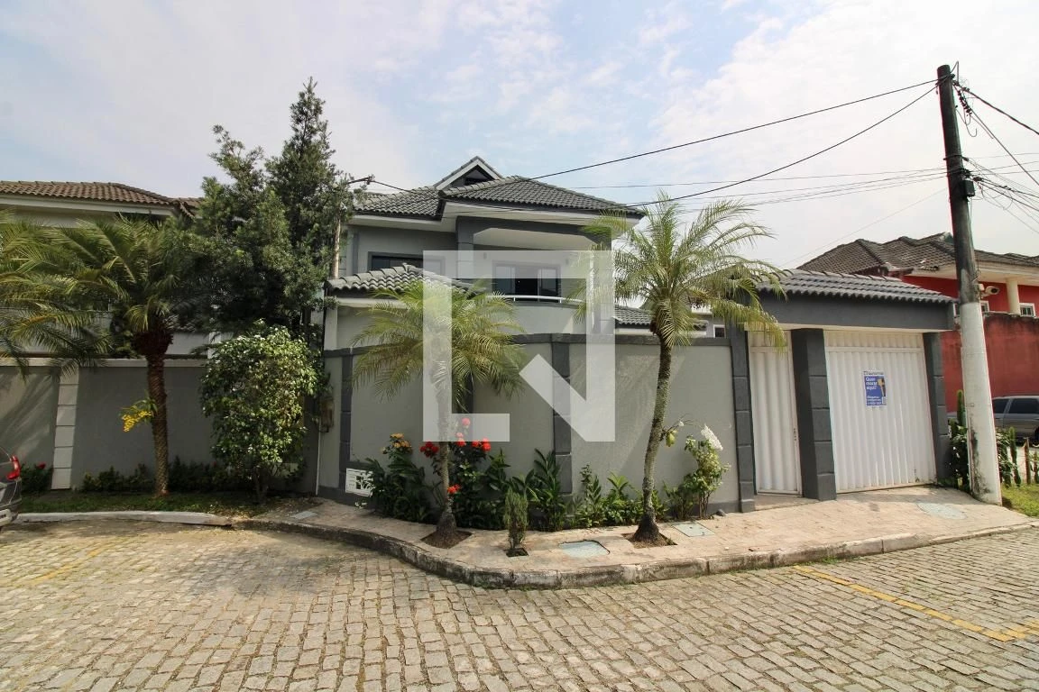 260 m² house with a jacuzzi and a private pool — photo 5