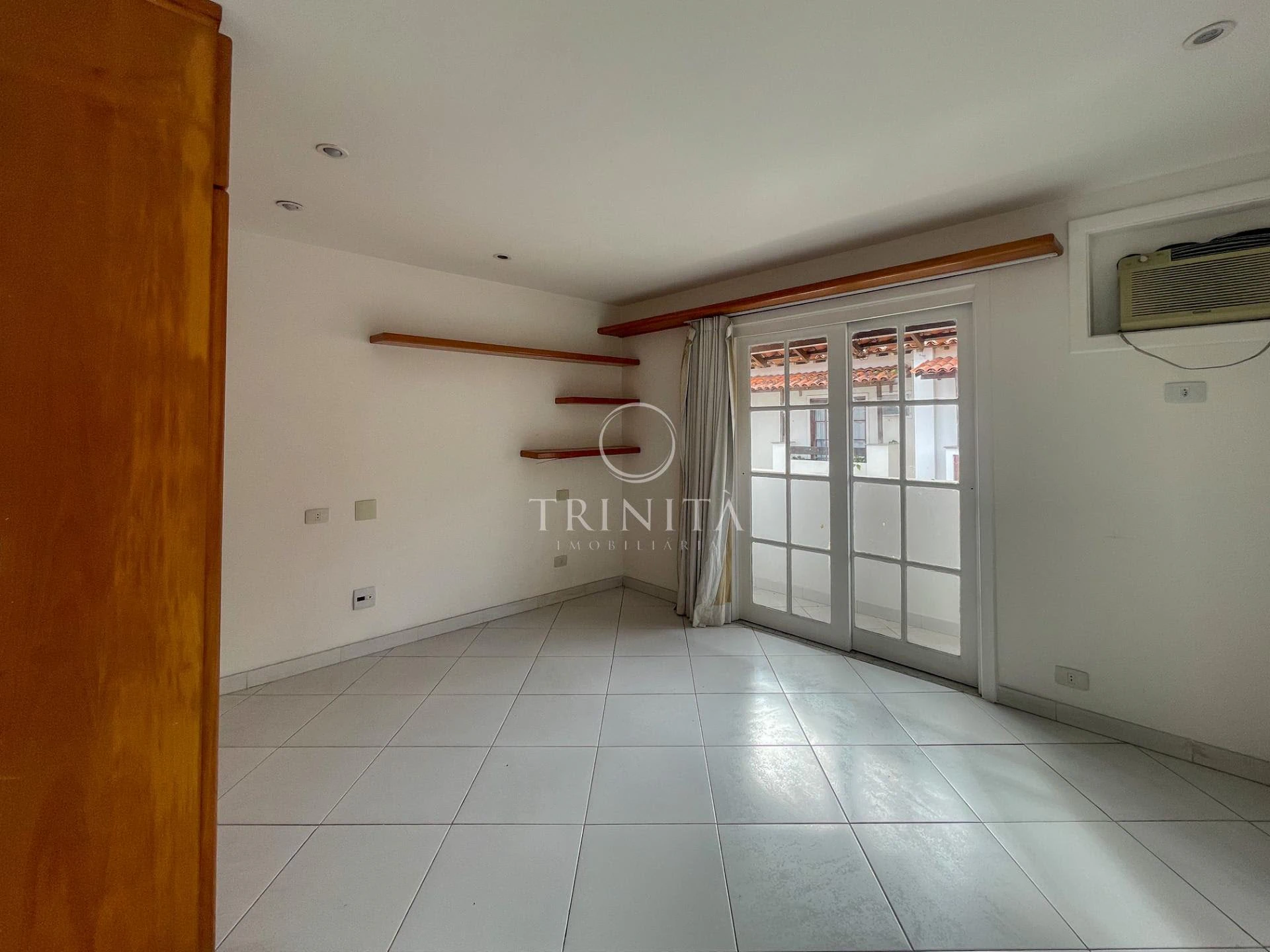 House for rent with 4 bedrooms and 5 bathrooms — photo 23