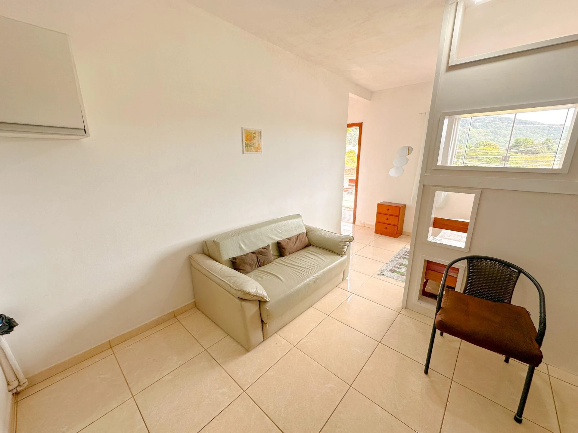 Apartamento amueblado de 1 dormitorio con balcón — photo 8