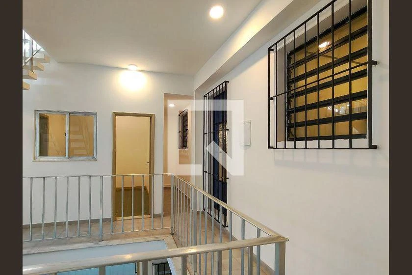 Rental house with 5 bedrooms and a balcony — photo 46
