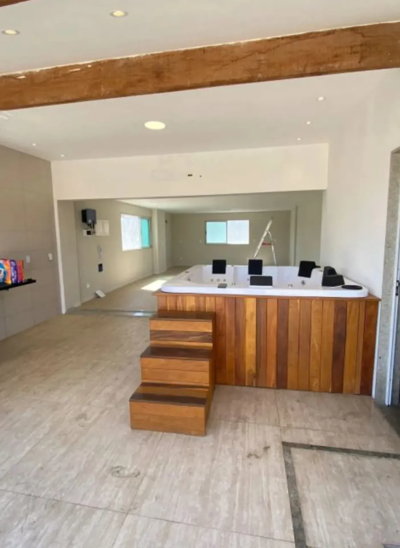 Duplex com 4 quartos, cozinha aberta a gás e 340 m² — photo 34