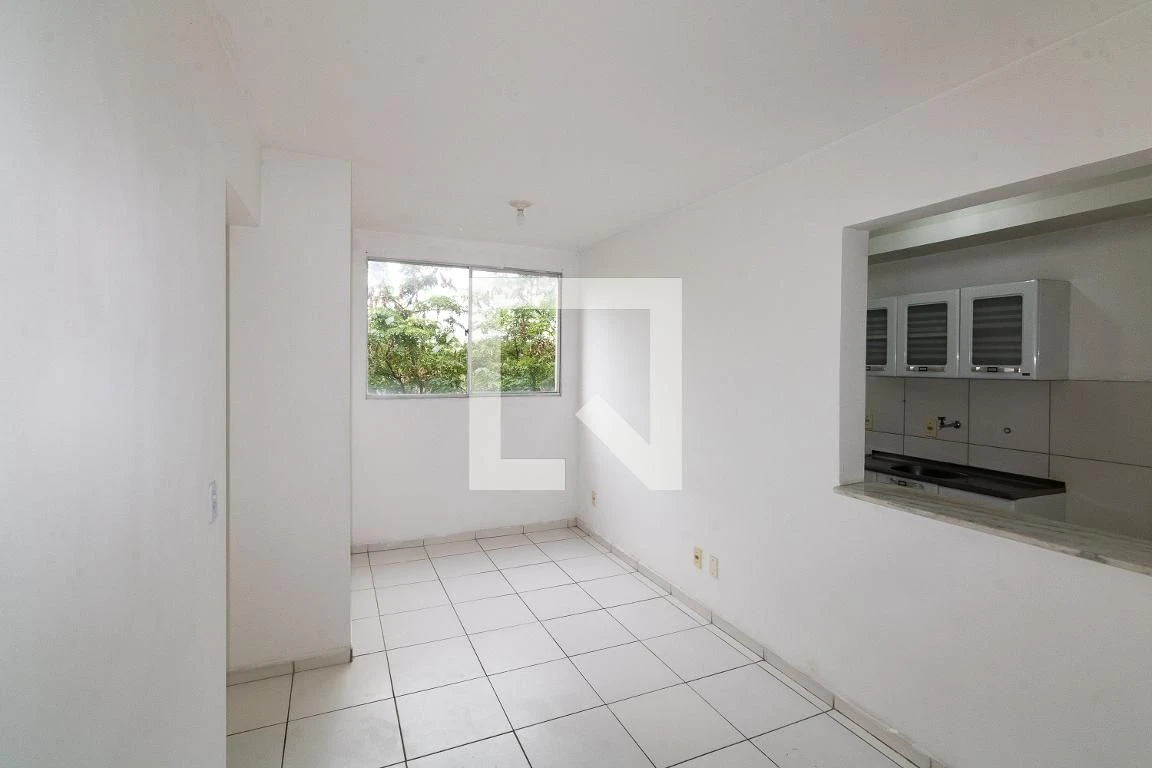 Apartamento con piso de cerámica, 2 dormitorios y 1 plaza — photo 2