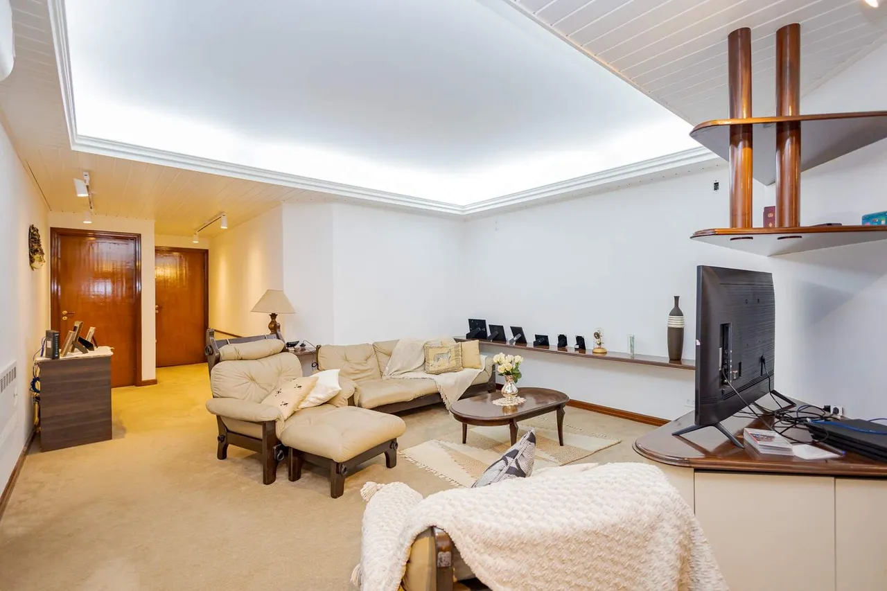 4-bedroom apartment with 2 en-suites and 427 m² — photo 14