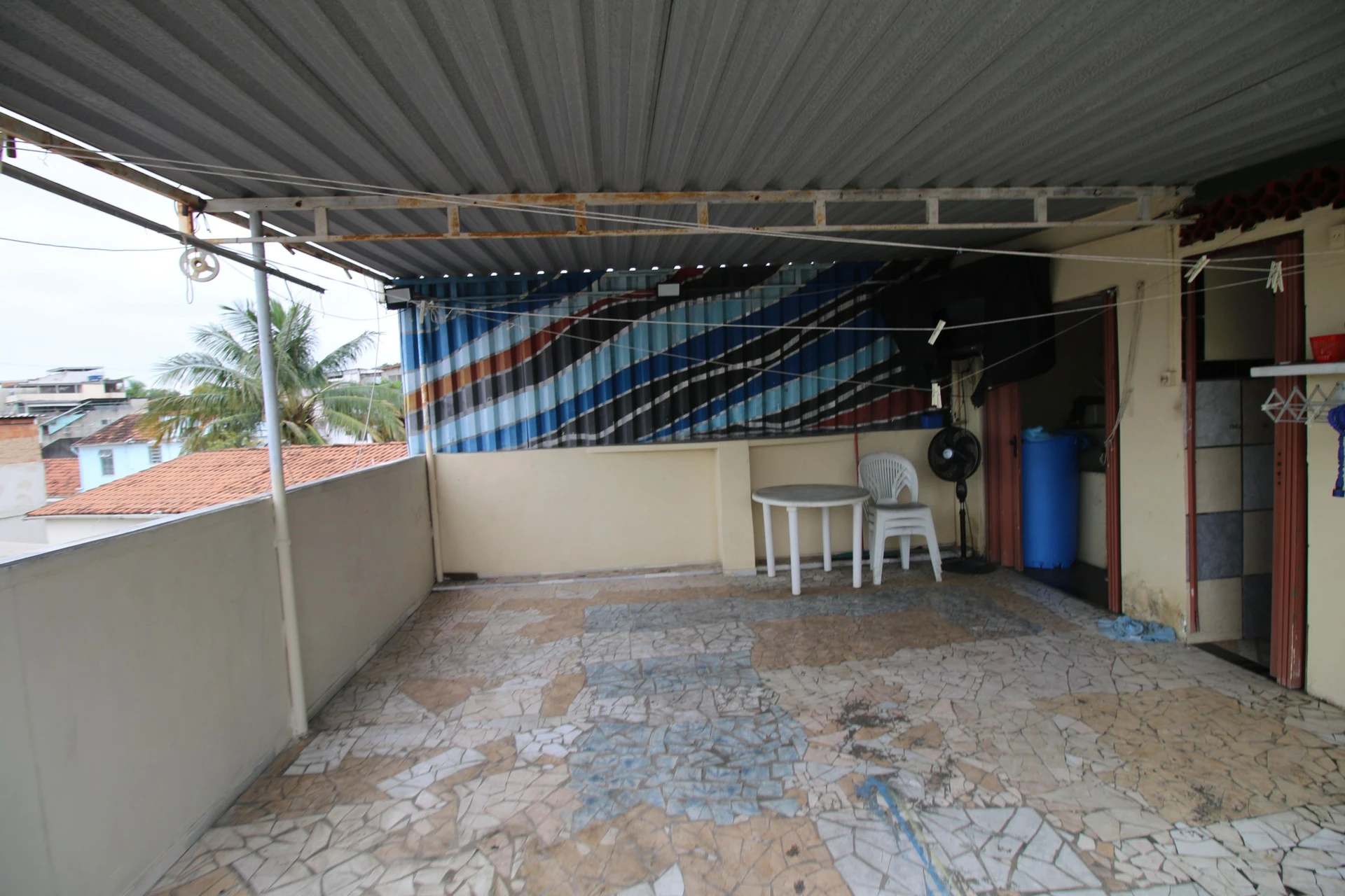 Furnished house with a private garden and 2 bedrooms — photo 25