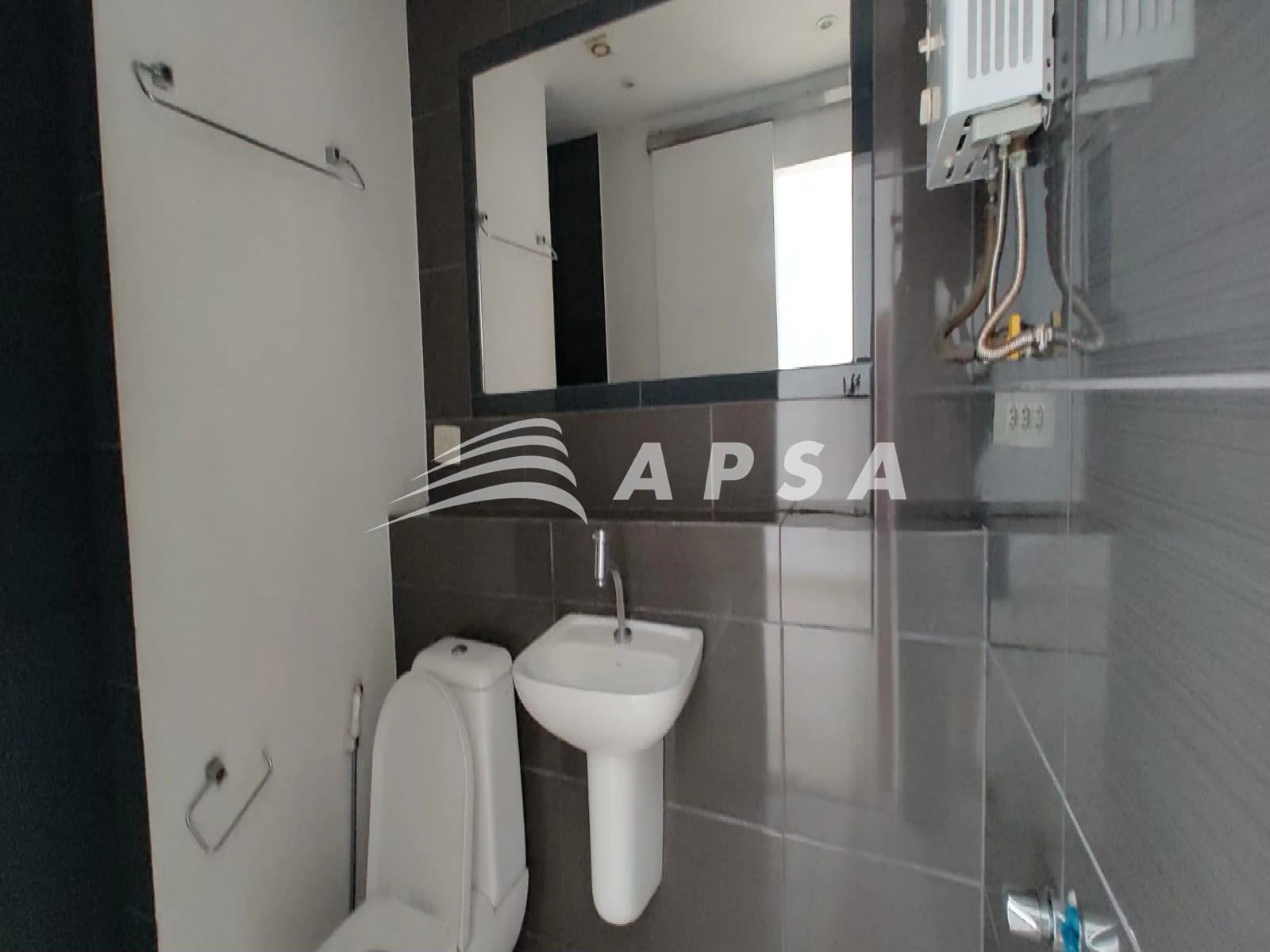 2-bedroom apartment with open-plan kitchen — photo 23
