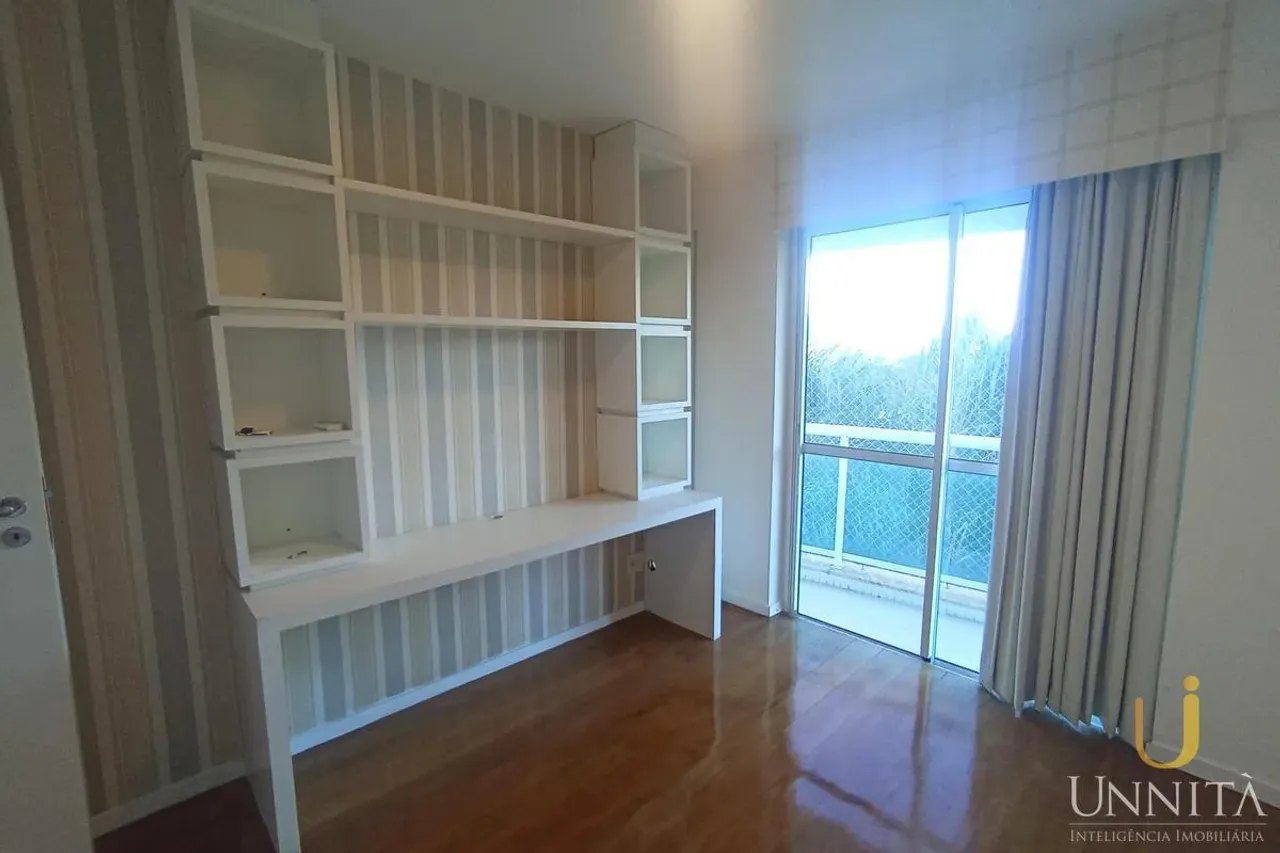 Unfurnished apartment with 3 bedrooms and 3 bathrooms — photo 9