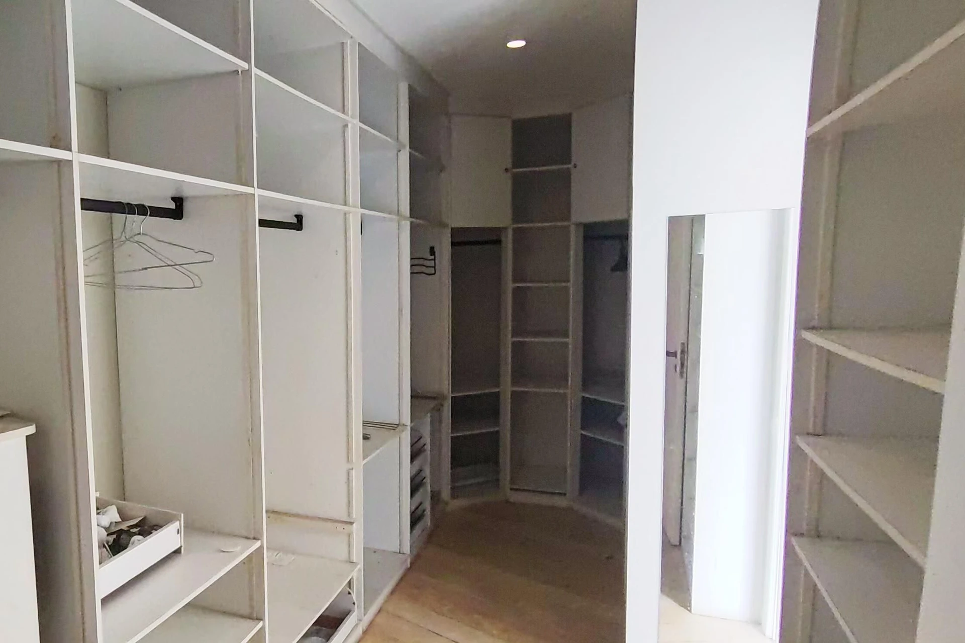Casa mobiliada em condomínio com 6 suítes e 8 banheiros — photo 40