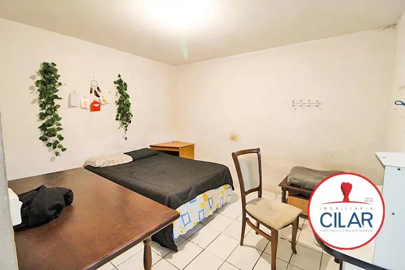 Unfurnished house with 4 bedrooms and 5 bathrooms — photo 41