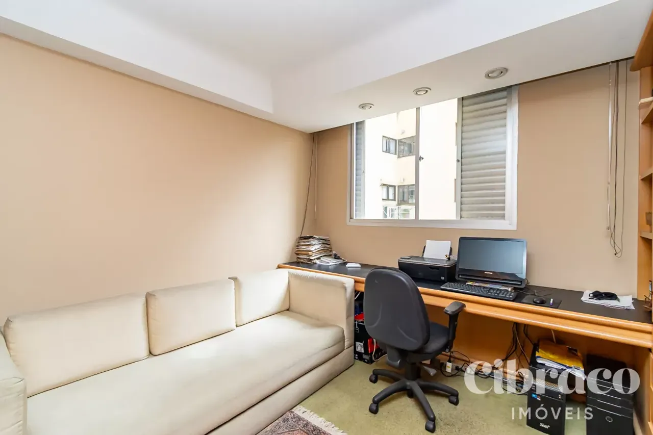 Apartamento sem mobília com 4 quartos e 371 m² — photo 15