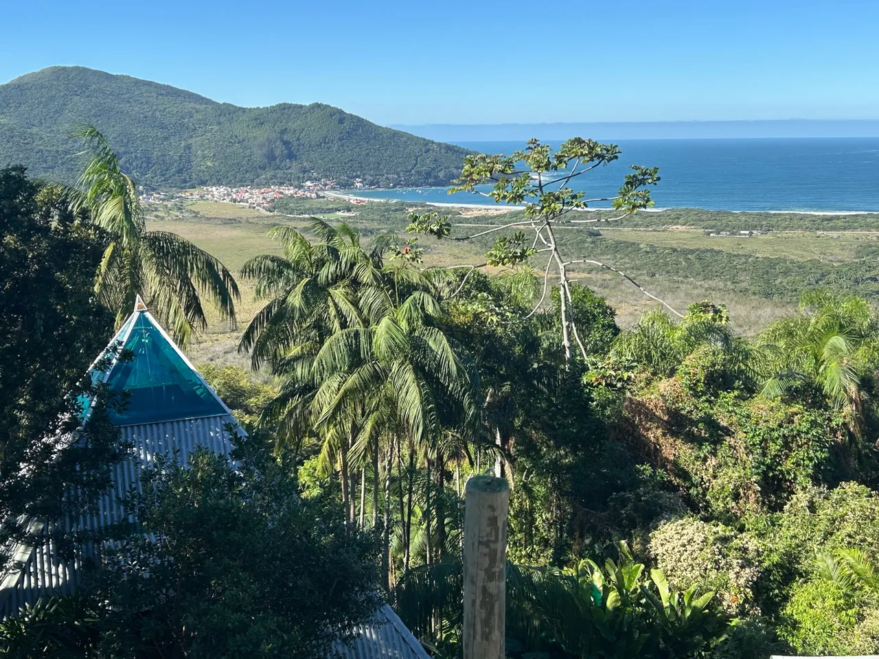 Furnished house, 135 m², with a water view — photo 20