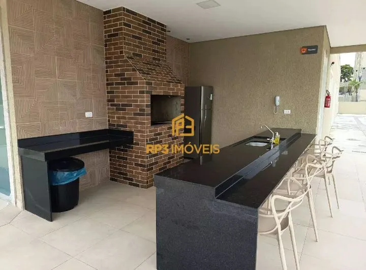 2-bedroom apartment with a washing machine