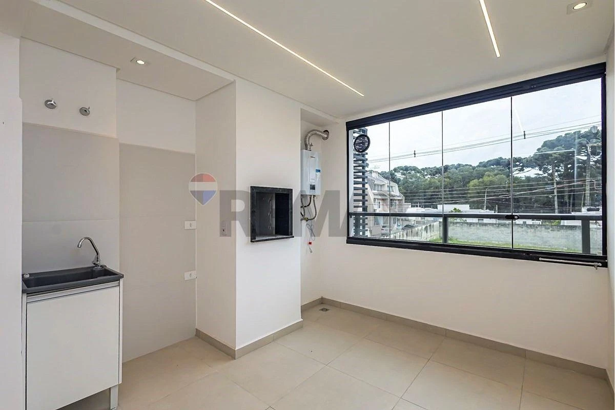 2-bedroom apartment with floor-to-ceiling windows — photo 34