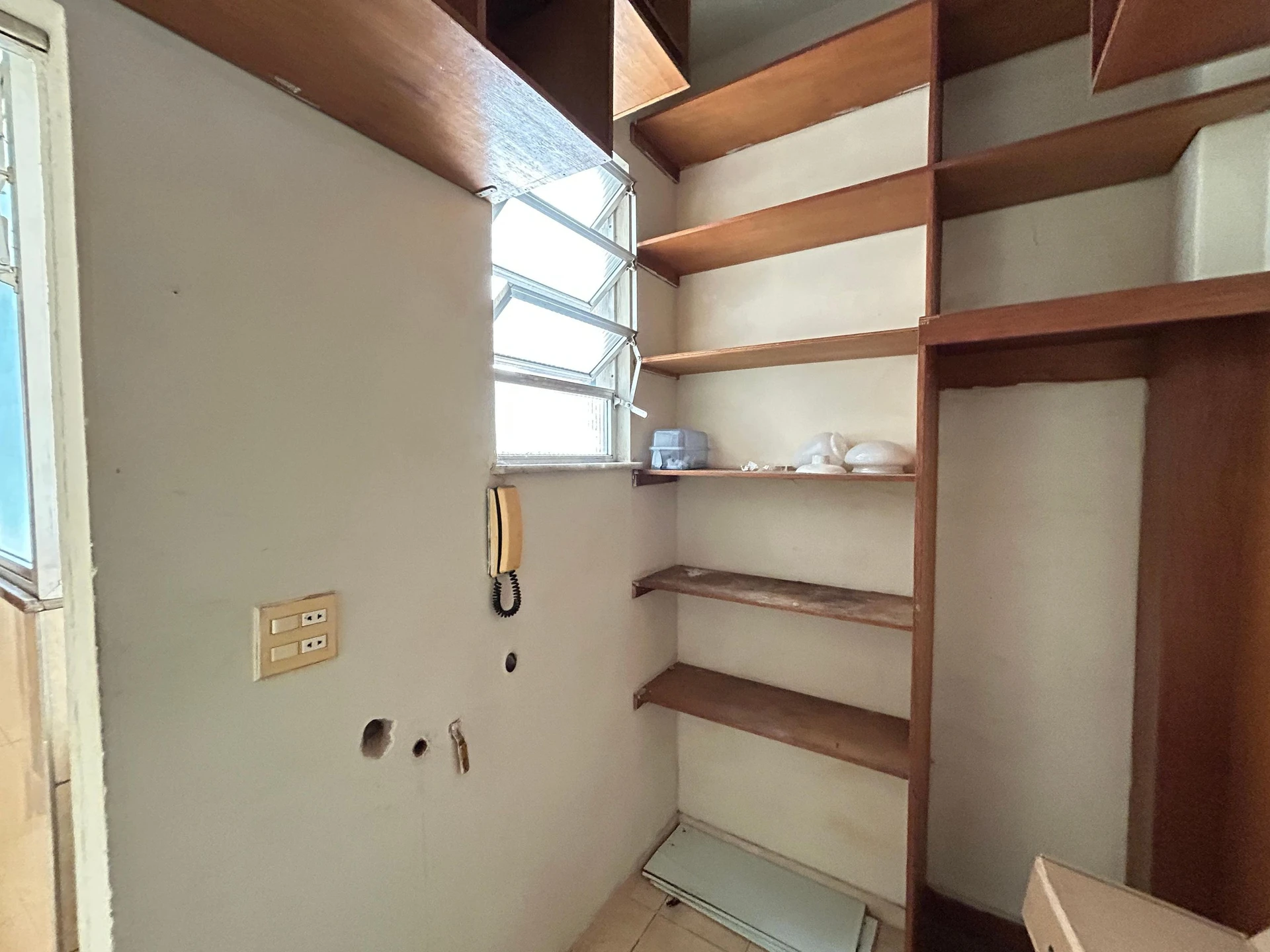 3-bedroom apartment with a walk-in closet — photo 28