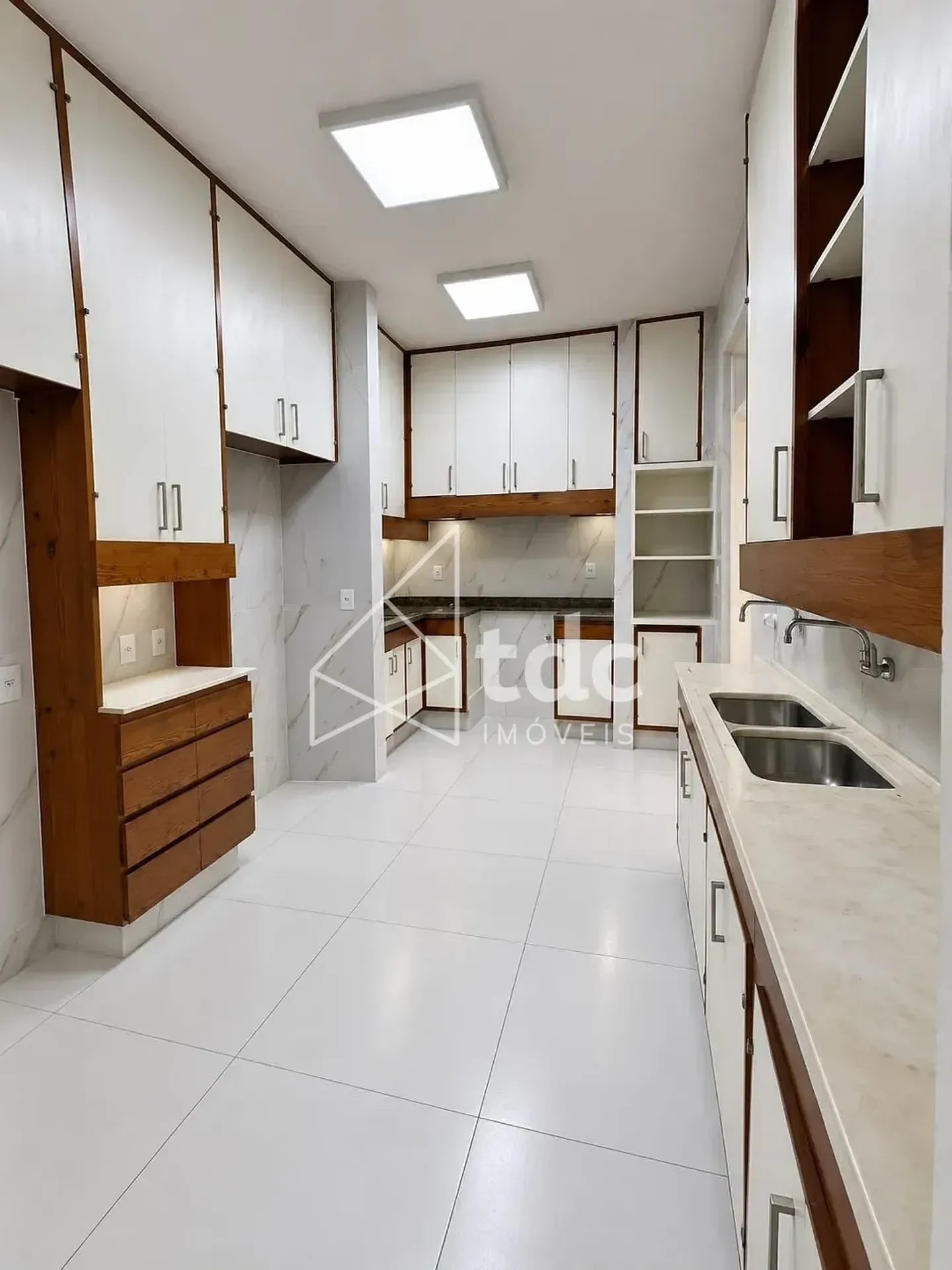 Apartment, 270 m², with floor-to-ceiling windows — photo 14