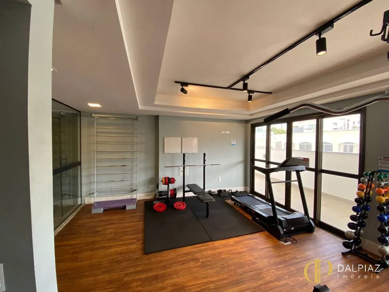Furnished 46 m² studio with balcony and built-in grill — photo 4