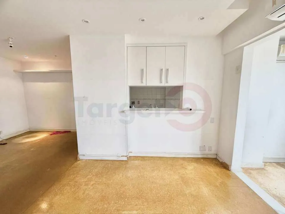 Робоче місце та 1 спальня: квартира 71 м² — photo 15