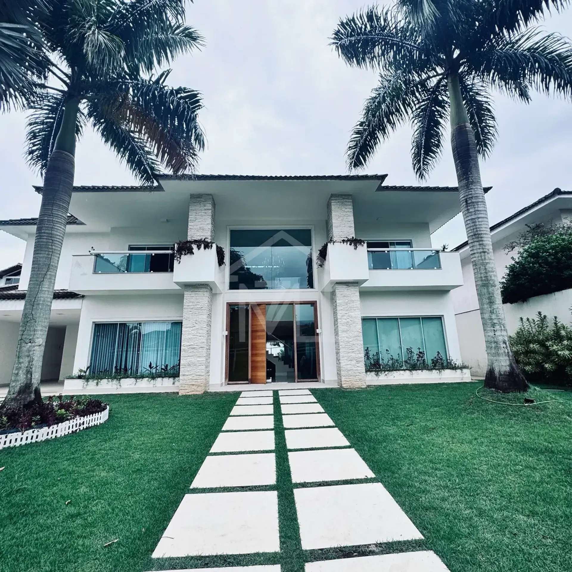 Casa amueblada con 5 dormitorios y 5 baños, balcón acristalado — photo 29