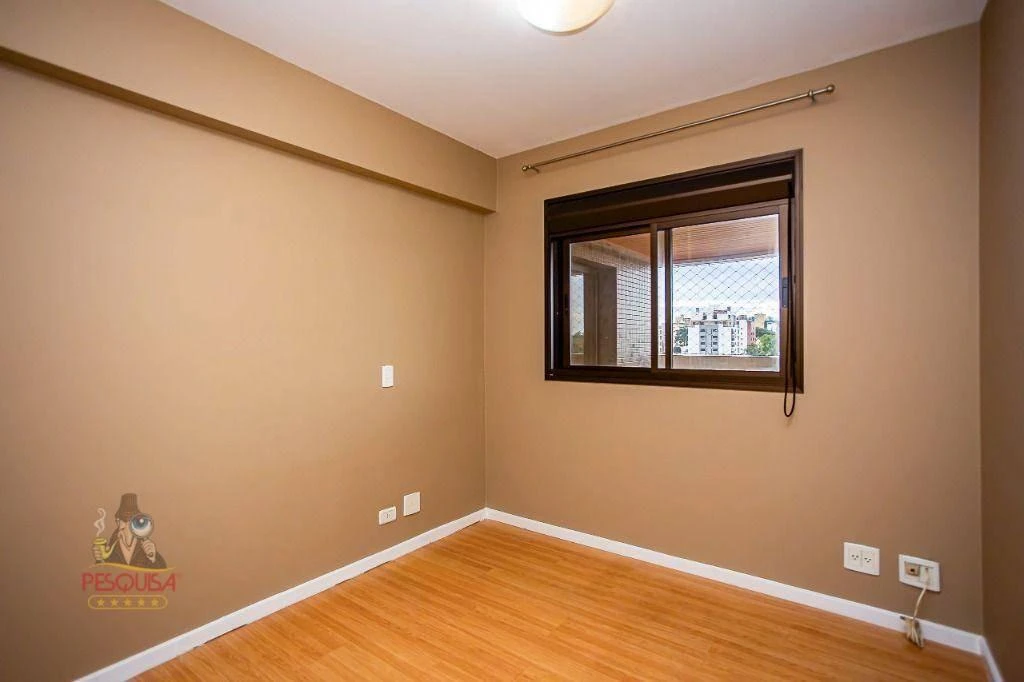 Apartment with 4 bedrooms and 190 m² — photo 27