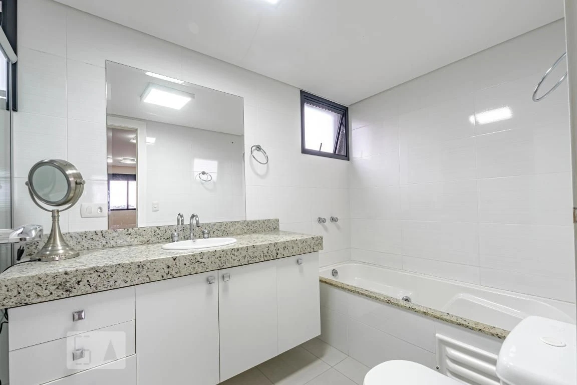 Apartment, 140 m², with a bathtub — photo 40