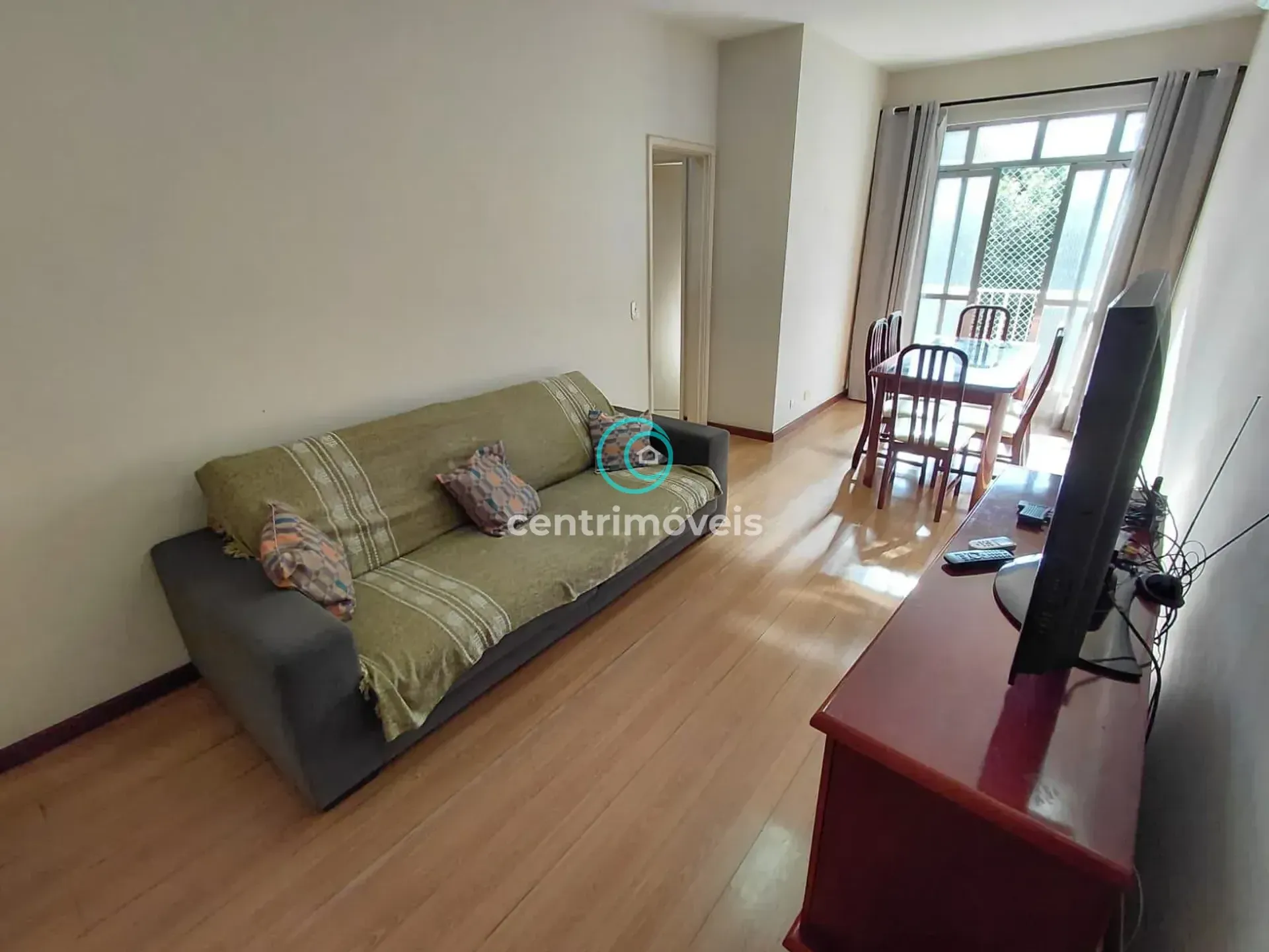 Rental apartment with 2 bedrooms, 2 baths and a balcony — photo 2