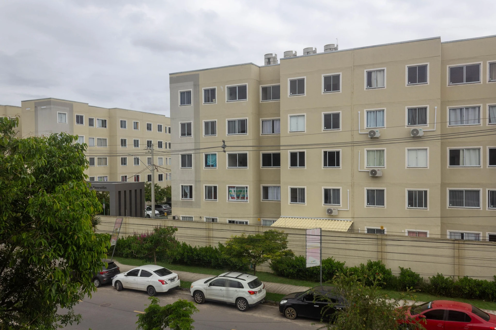 2-bedroom apartment in a building with a gym — photo 37