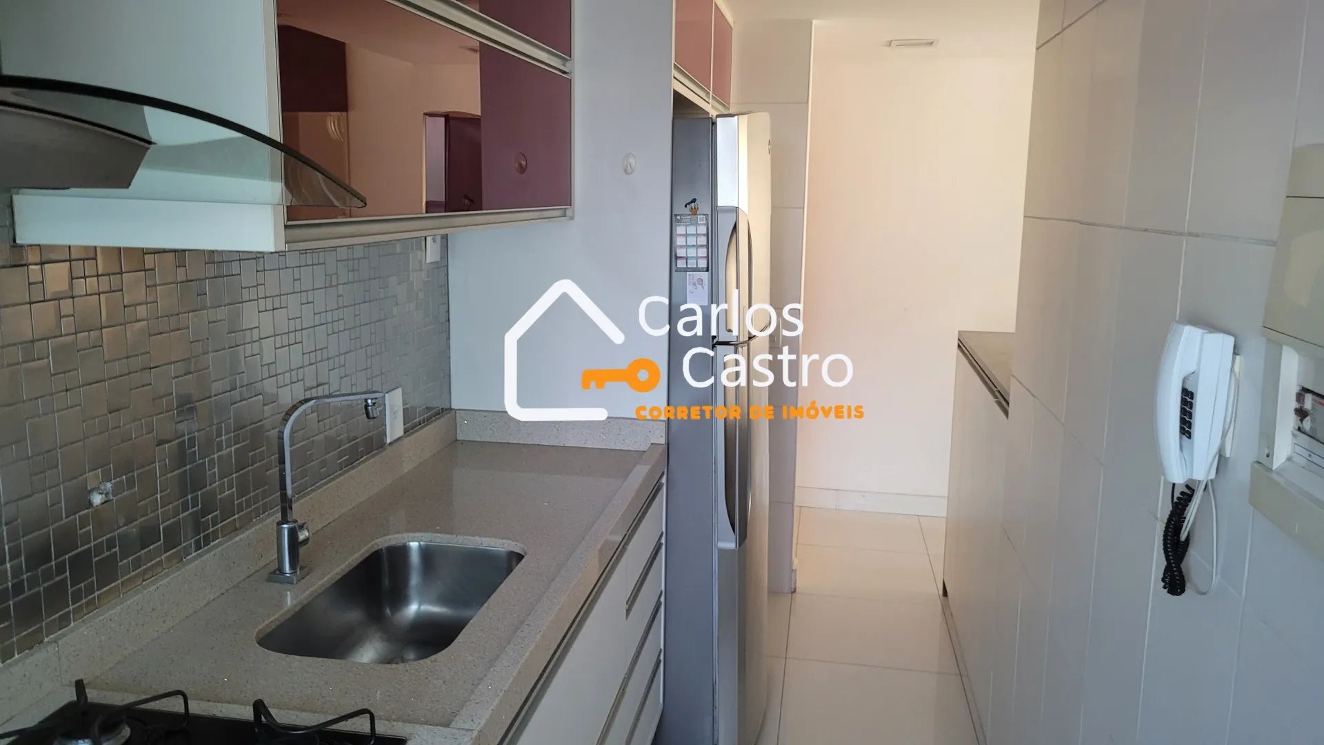 Jacuzzi in a 3-bedroom apartment, 86 m² — photo 15