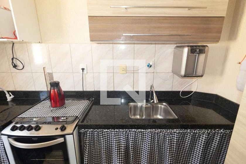 Мебльована квартира 48 м² з 2 спальнями та місцем — photo 2