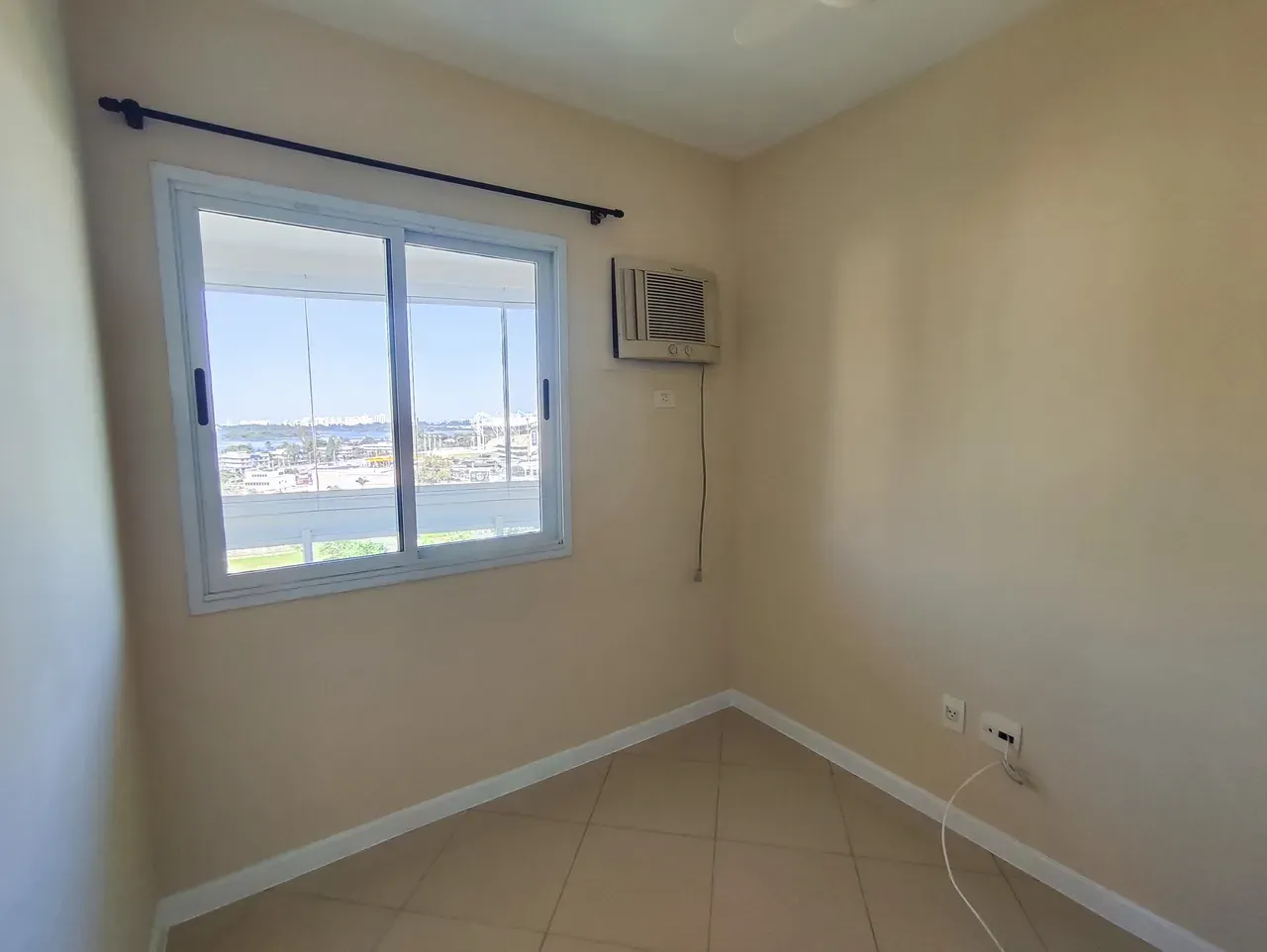 Apartamento mobiliado de 103 m² com varanda envidraçada — photo 18