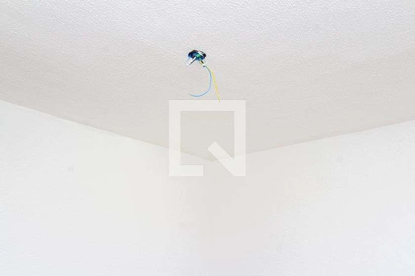 Unfurnished 2-bedroom apartment with 45 m² and wood floors — photo 20