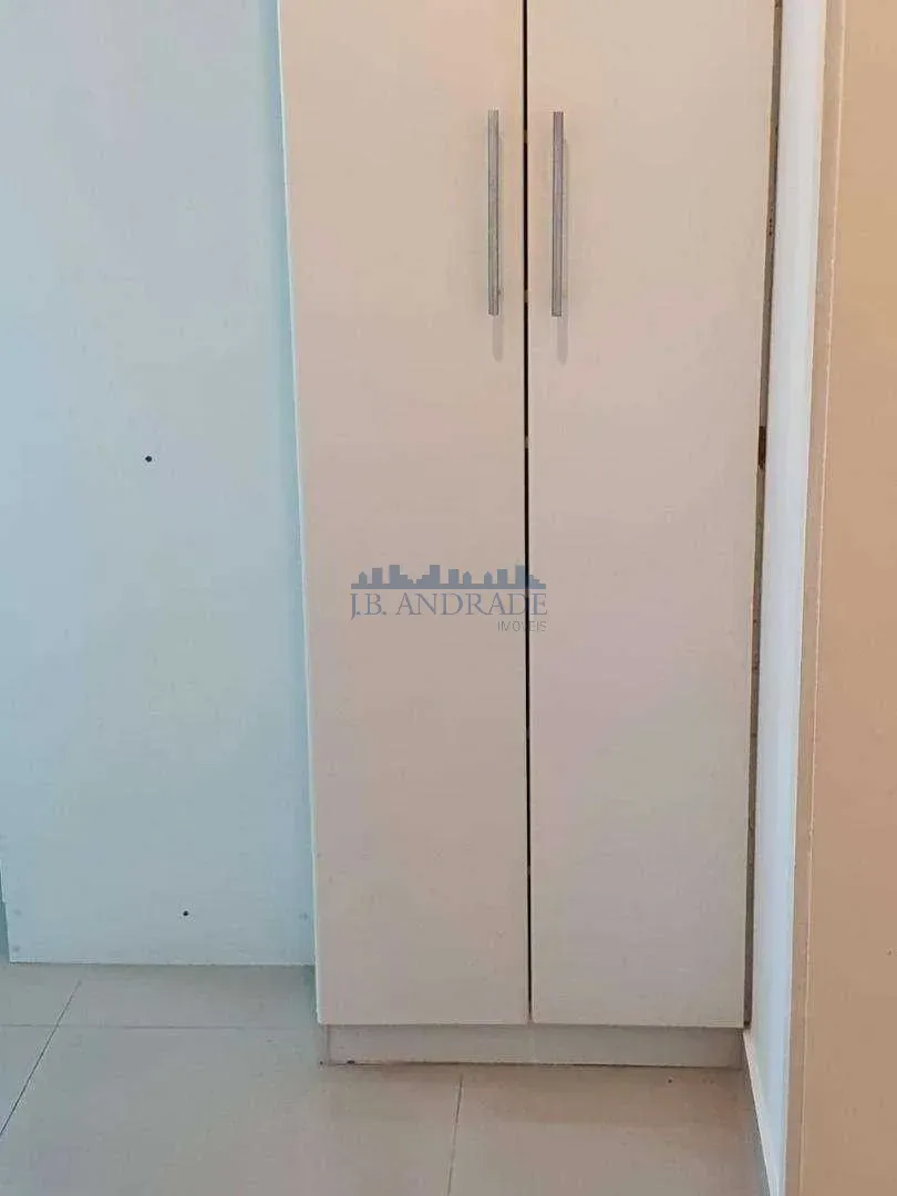 Furnished 2-bedroom apartment with a suite and balcony — photo 18