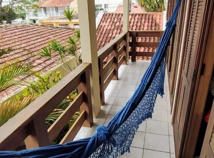 House with 5 bedrooms and 4 bathrooms, 432 m² — photo 5