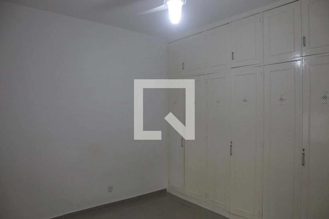 Home office in a 2-bedroom apartment, 85 m² — photo 4