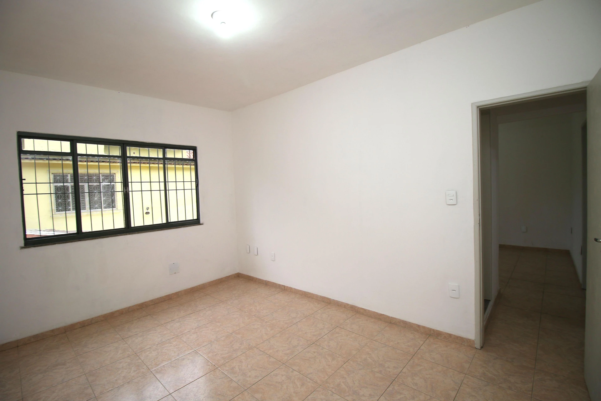 Casa sem mobília com 2 quartos e quintal privativo — photo 38