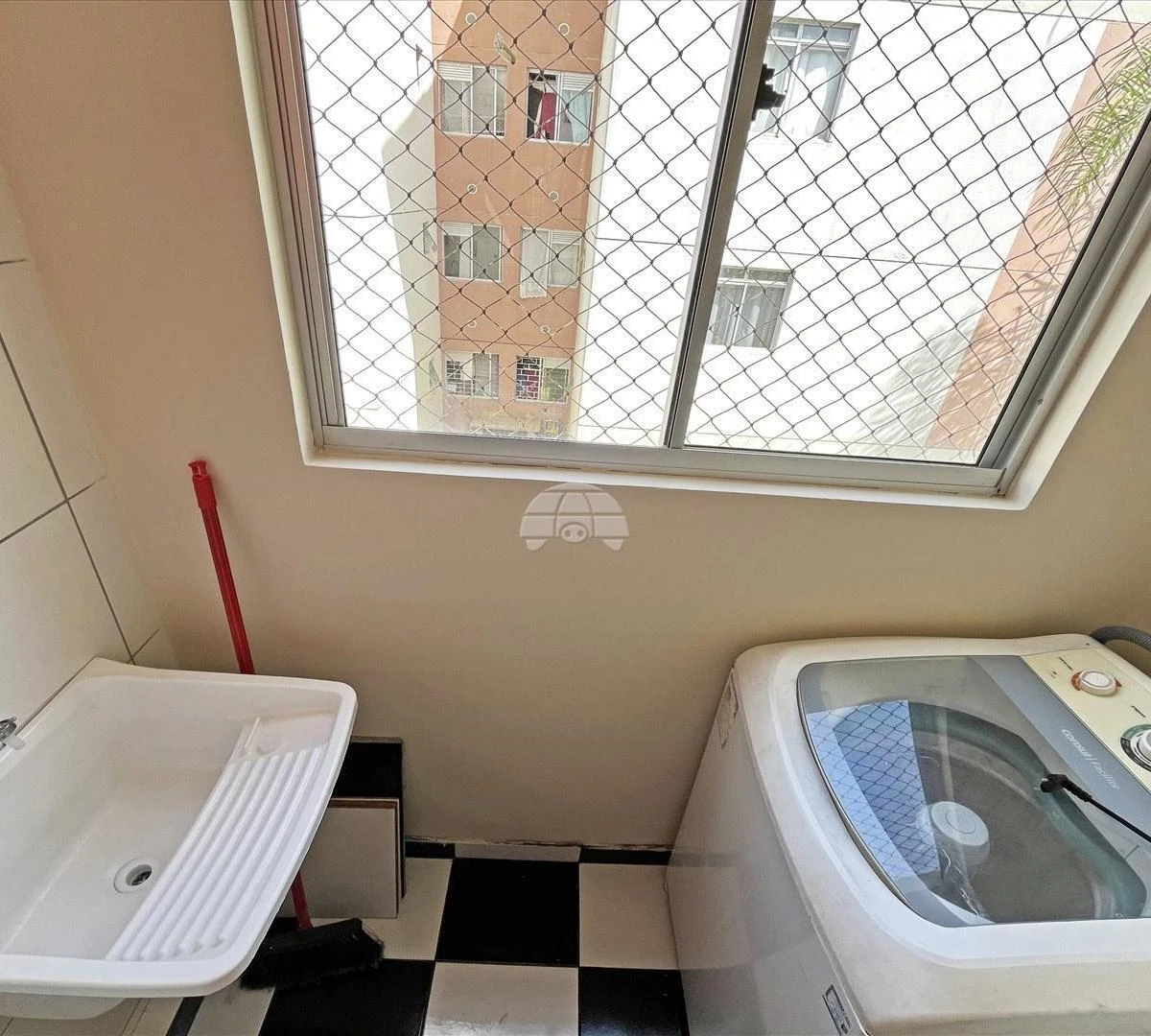 47 m² apartment with a washing machine and a home office — photo 9