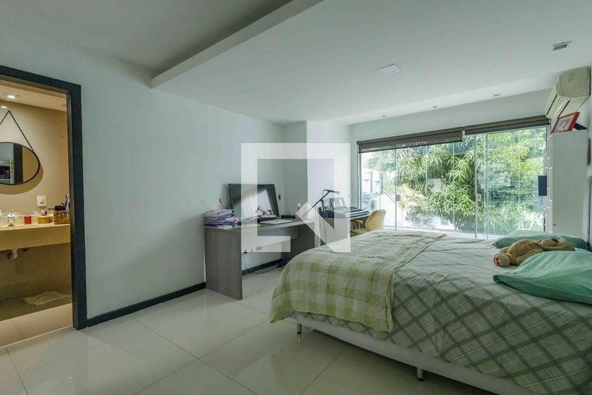 Furnished house with 5 bedrooms and open-plan kitchen — photo 9