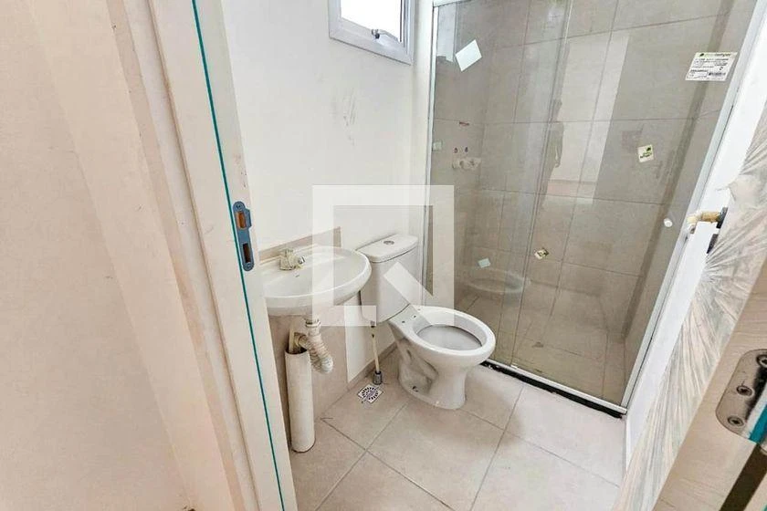 2-bedroom apartment in a building with a gym — photo 24