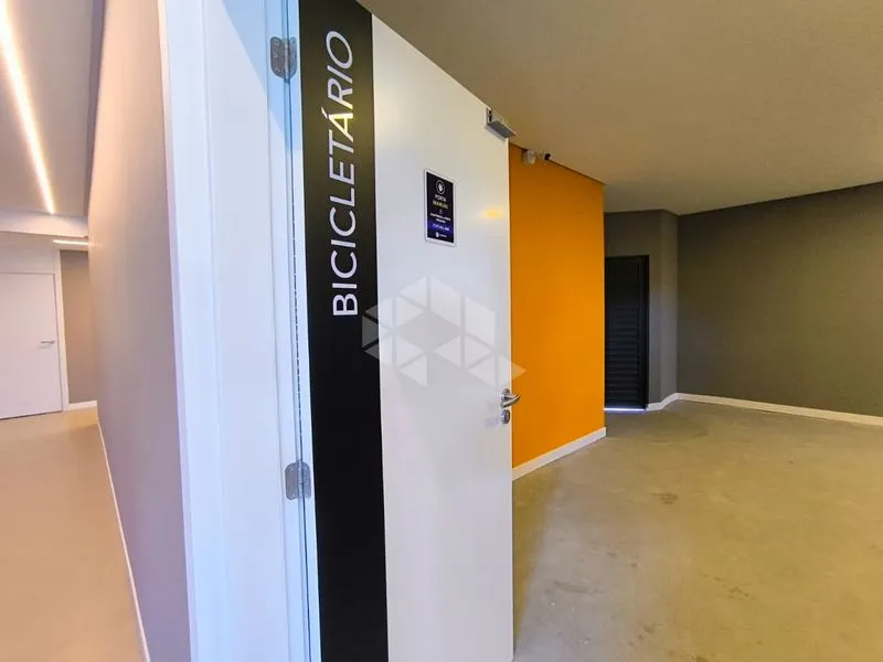 2-bedroom apartment with a washing machine — photo 32