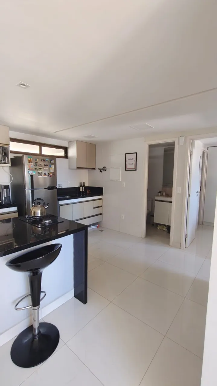 2-bedroom apartment in a building with a gym — photo 2