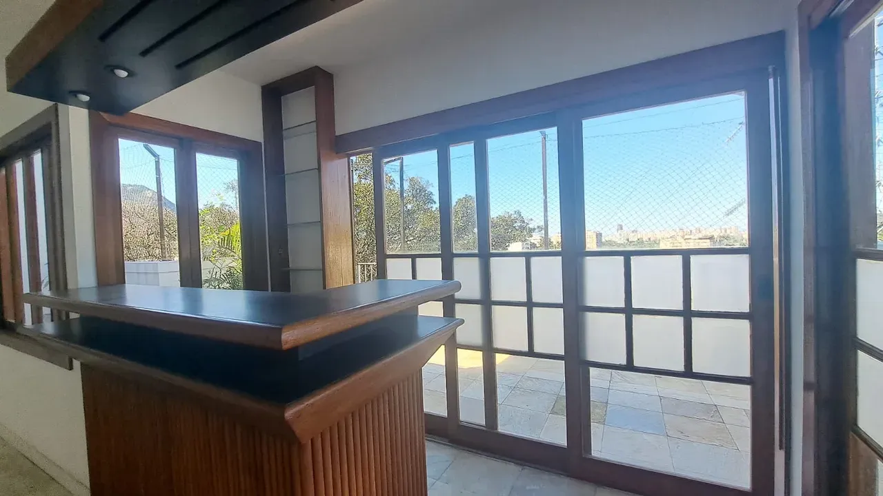 177 m² duplex with 2 bedrooms, 3 bathrooms — photo 28