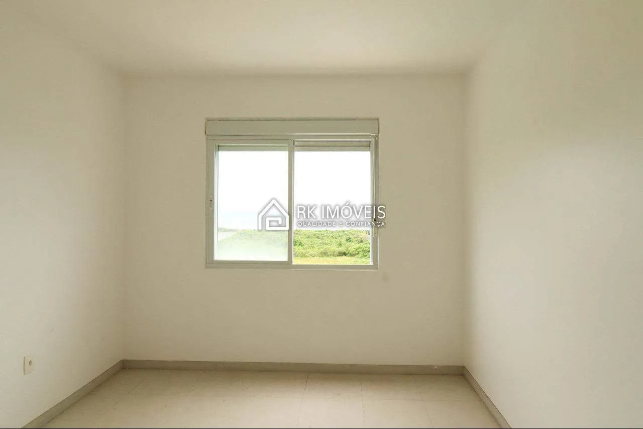 Unfurnished 1-bedroom apartment with balcony and 1 parking spot — photo 5